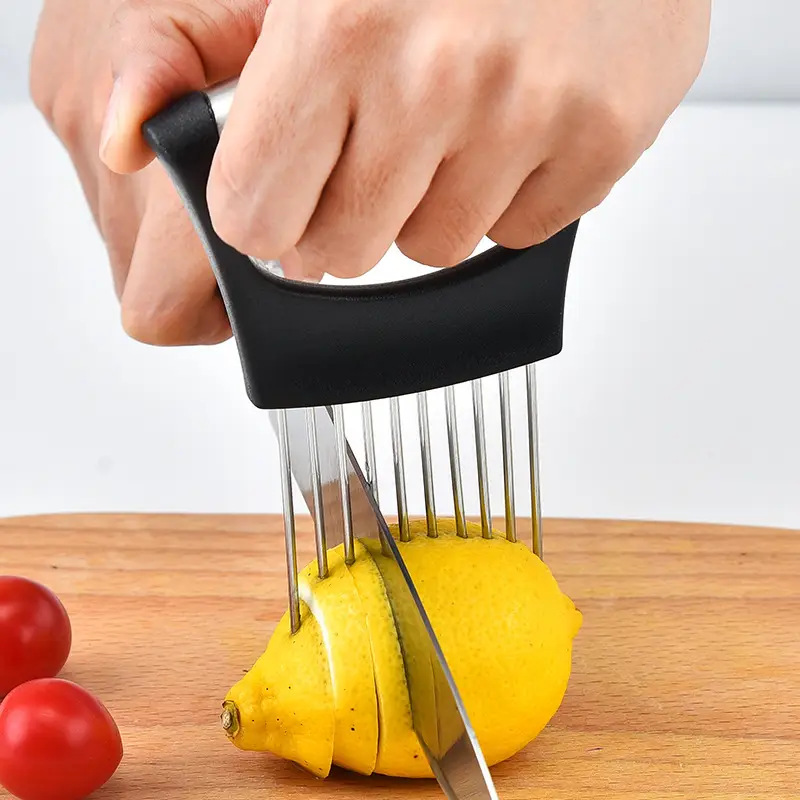 Roestvrijstalen uiennaaldsnijd - Onion Holder Slicer recensie en prijs